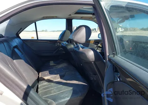 2001 Mercedes-Benz E 55 Amg z USA, uszkodzony, nr VIN WDBJF74J71B306504